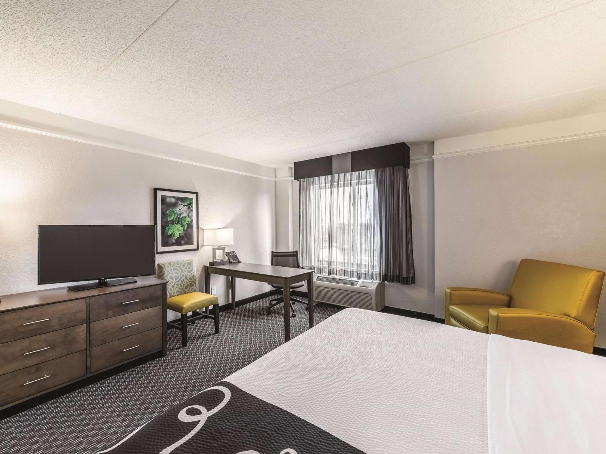 Hotel La Quinta By Wyndham Austin Airport Exterior foto