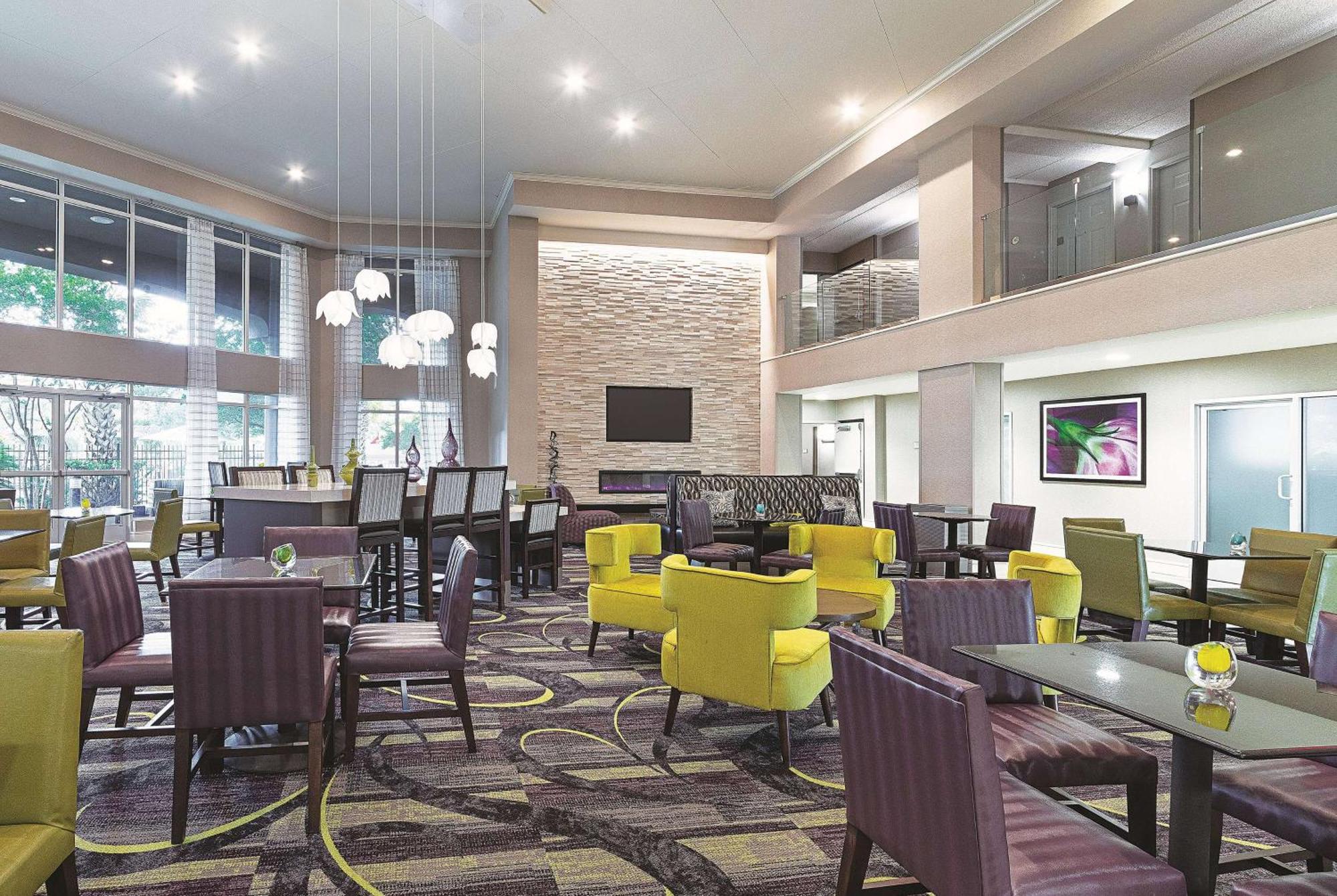 Hotel La Quinta By Wyndham Austin Airport Exterior foto